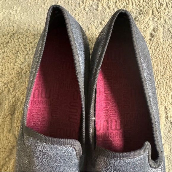 Munro flats loafers Barb Blue Printed Metallic Shoes comfort  Size 9 - Picture 6 of 13